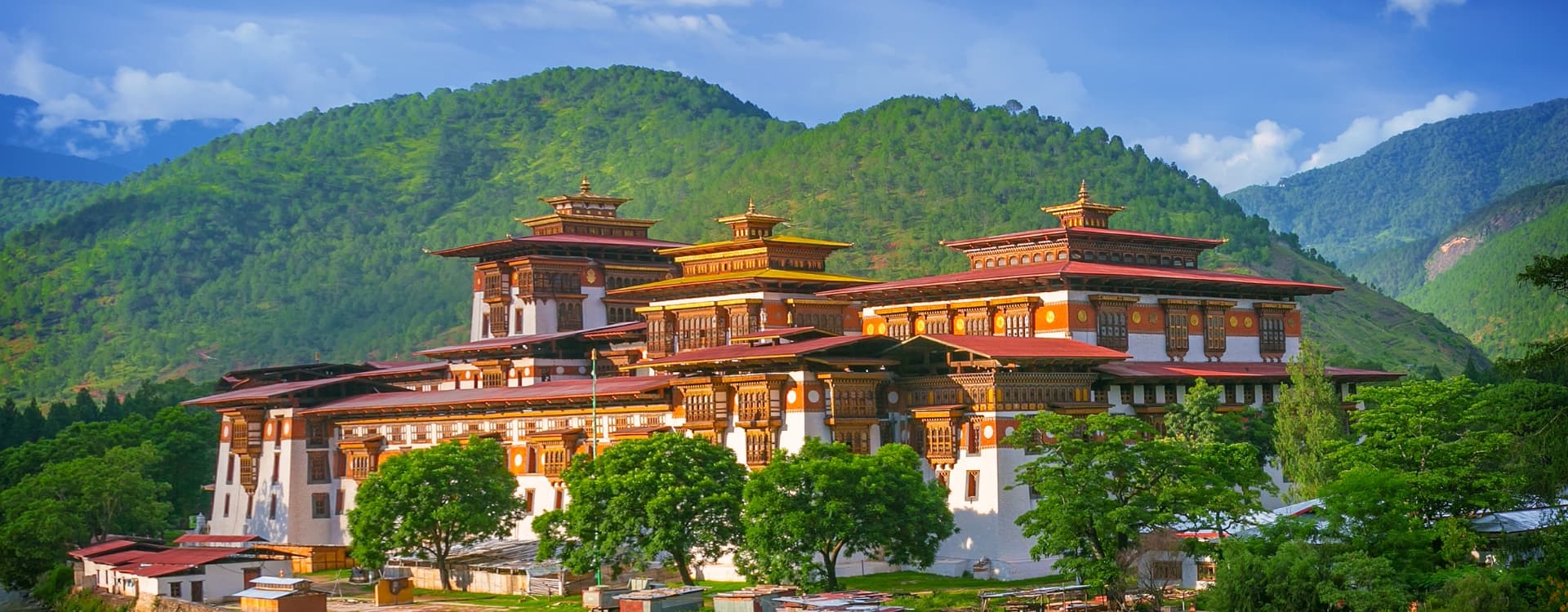 Punakha Dzong Monastery One Of The Largest Monestary In Asia Punakha Bhutan